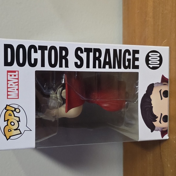 Funko Pop Doctor Strange Multiverse Figure - Red and Blue - Picture 4 of 6
